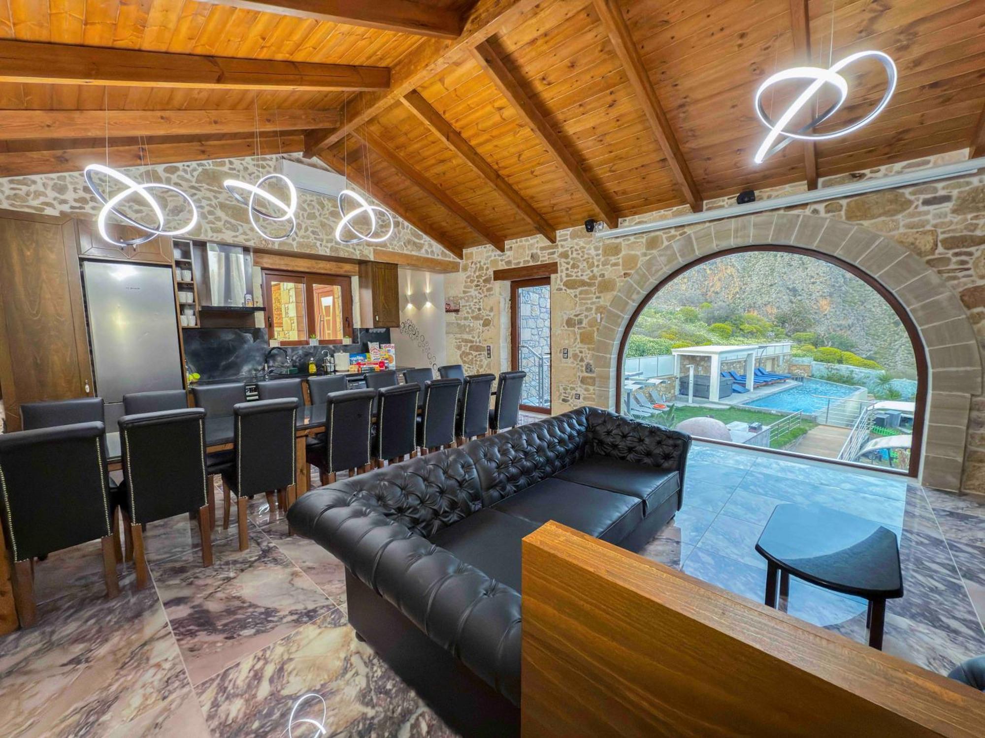 Heated Private Ozone Salt Pool, Jacuzzi, Cinema Inside & Outside, Ping Pong, Billiard, Ps5, Playground, Giant Chess, Giant Monopoly, Table Football, 3X Surround Sound - Villa Rokka Luxe Kíssamos Exterior foto